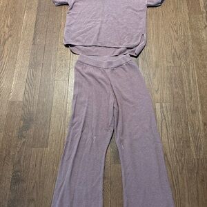 Women’s Matching Crop Top Shirt And Pants Purple Size Medium